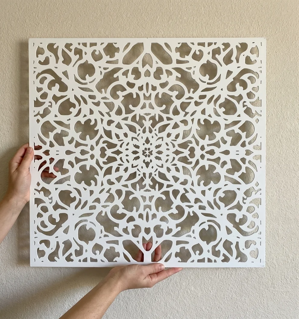 Panel dekoracyjny metalowy biały ornamentowy ażurowy mandala kwiatowa na ścianę