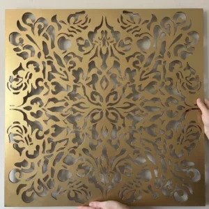 Panel dekoracyjny metalowy złoty ornamentowy symetryczny arabeska na ścianę