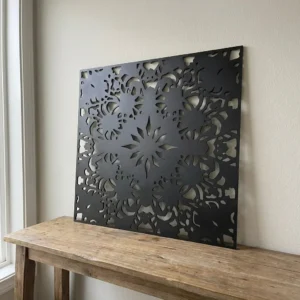 Panel dekoracyjny metalowy czarny ornamentowy ażurowy gwiazda symetryczna na ścianę