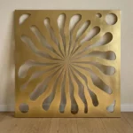 Panel Dekoracyjny Metalowy Złoty Promień – nowoczesny ażurowy panel z promienistym wzorem