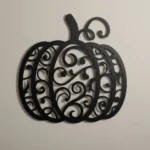 Metalowa ażurowa dekoracja ścienna dynia na Halloween z ozdobnym ornamentem