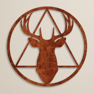 Metalowa dekoracja ścienna – jeleń w geometrycznym wzorze