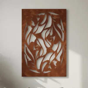 Panel dekoracyjny metalowy Dancing Leaves – cortenowy, z dynamicznym ażurowym wzorem liści.