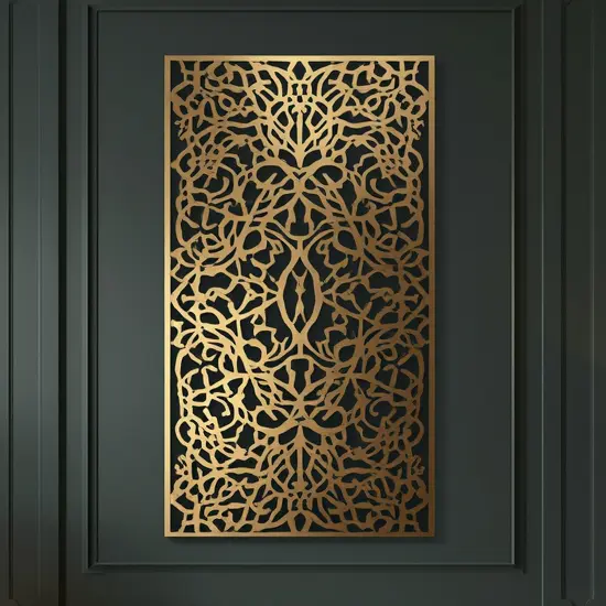 Panel dekoracyjny metalowy Lux Arabesque – złoty, z bogatym orientalnym ornamentem inspirowanym arabeską.