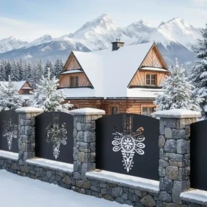 panel ogrodzeniowy z metalu z ażurowym wzorem inspirowanym Tatrami, czarny panel zamontowany na kamiennym murku