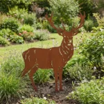 Dekoracja ogrodowa jeleń do wbicia w ziemię Jeleń Królewski – metalowa sylwetka jelenia z porożem