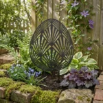 Ogrodowa dekoracja metalowa Ogrodowe Jajo Art Deco Elegance do wbicia w ziemię na rabacie