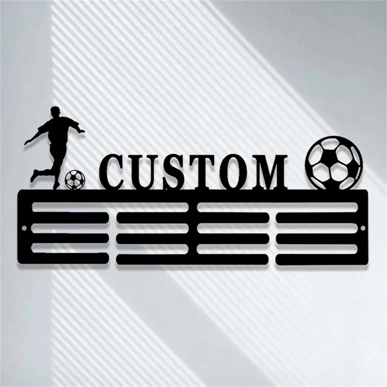 Personalizowany wieszak na medale piłka nożna z własnym napisem