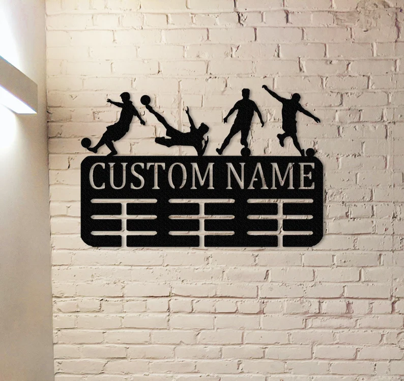 Personalizowany wieszak na medale piłka nożna z własnym napisem