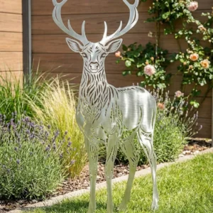Metalowa dekoracja ogrodowa do wbicia Jeleń Ogrodu na trawniku przy rabacie