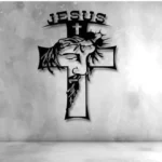 Krzyż metalowy na ścianę Jesus z obliczem Chrystusa – metalowa dekoracja ścienna