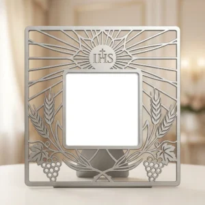 Komunijna Ramka IHS – metalowa dekoracja wolnostojąca