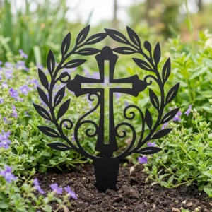 Krzyż Ogrodowy Oliwny – metalowa dekoracja sakralna do ogrodu