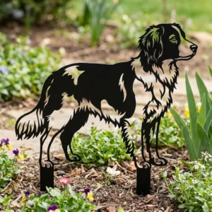 Kooikerhondje – Dekoracja Ogrodowa Metalowa w rabacie ogrodowej