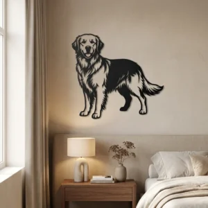 Golden Retriever - metalowa dekoracja ścienna model 1 na jasnej ścianie