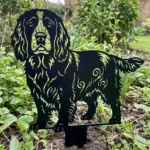 Clumber Spaniel v4 – metalowa dekoracja ogrodowa do wbicia w ziemię